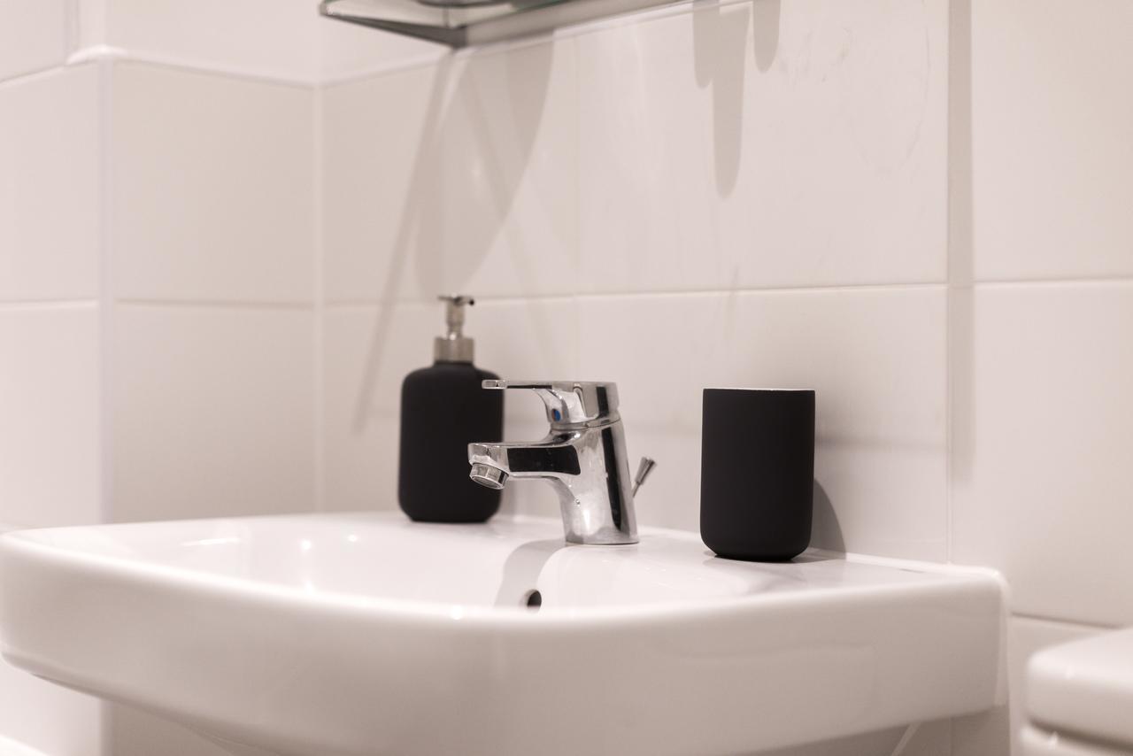 וואר Hertford Serviced Apartments מראה חיצוני תמונה
